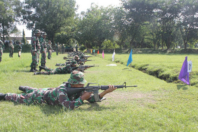 PRAJURIT KODIM SRAGEN ASAH KEMAMPUAN MENEMBAK