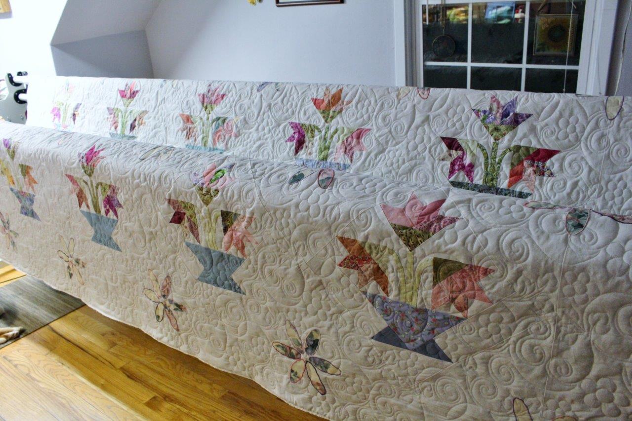 Sarah Lynn's Quilting Quilting Finished, Baskets of Lilies Quilt