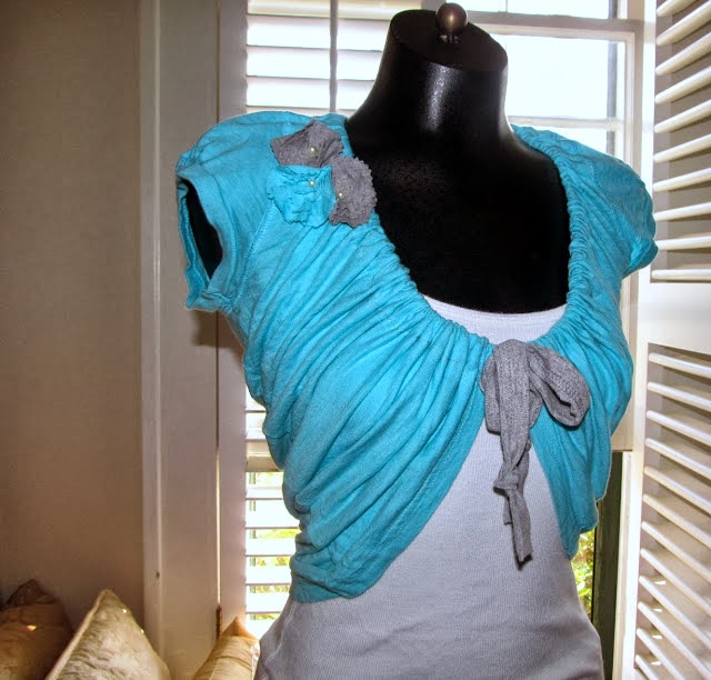 bolero hecho con una camiseta