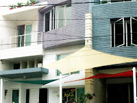 Atap carport warna-warni (shade sail)