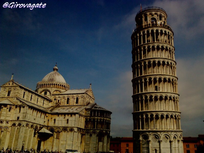 L Apertura Notturna Della Torre Di Pisa E Una Valida Guida Per Visitare Piazza Dei Miracoli Girovagate Idee Di Viaggio