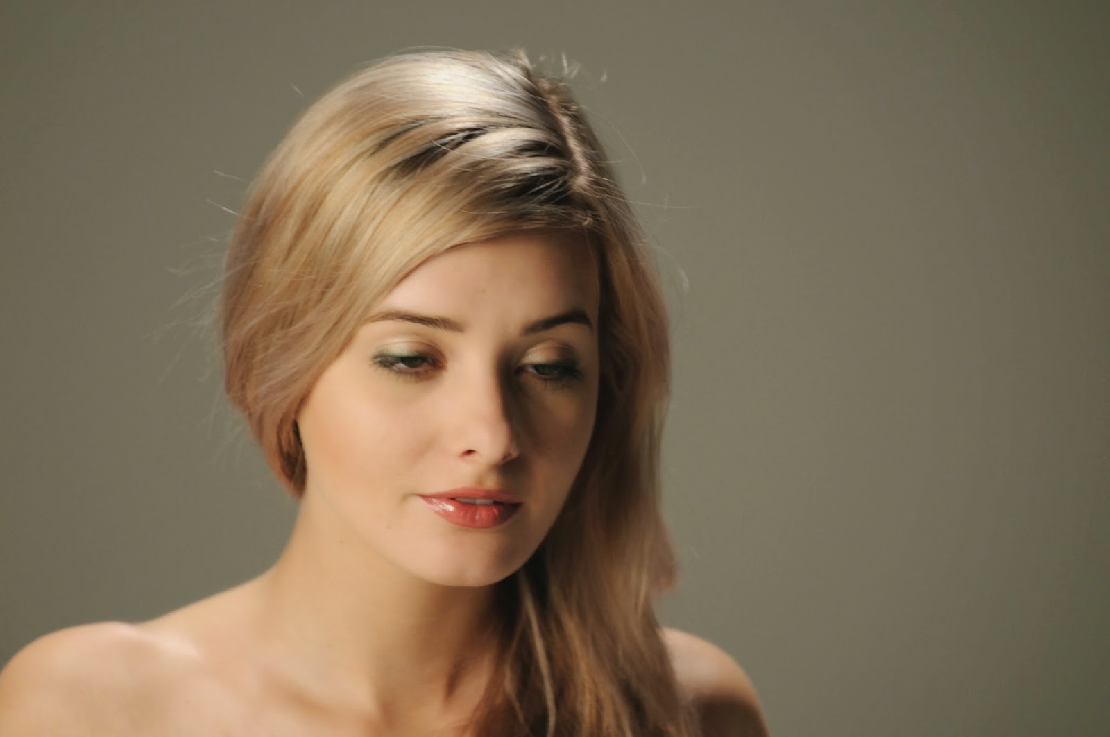 자동이체 CMS 010-5920-1202: Beautiful sexy glamor nude models cute blonde Anna