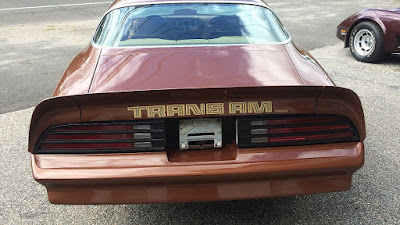 Moverse por el mundo es más rápido en un Trans Am 1979 que en un trineo y reno. www.transam1979.com