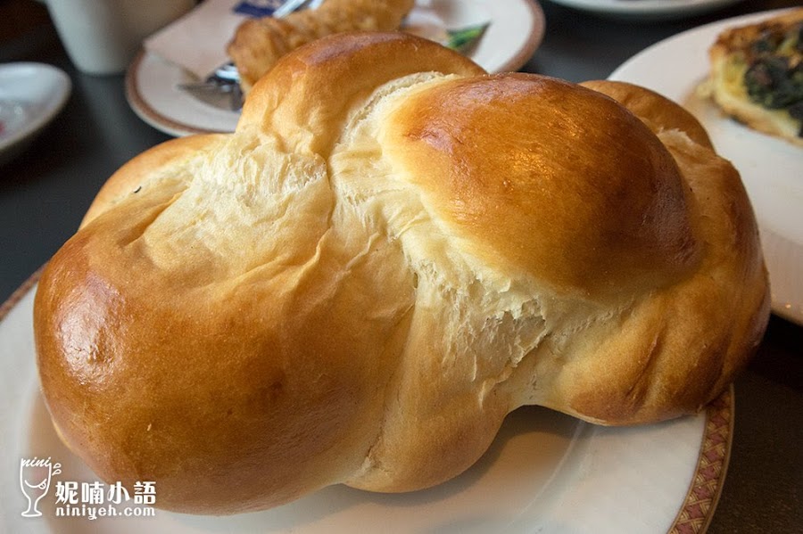 【格林德瓦餐廳】Bäckerei Konditorei Café Ringgenberg。很推薦的咖啡烘焙坊