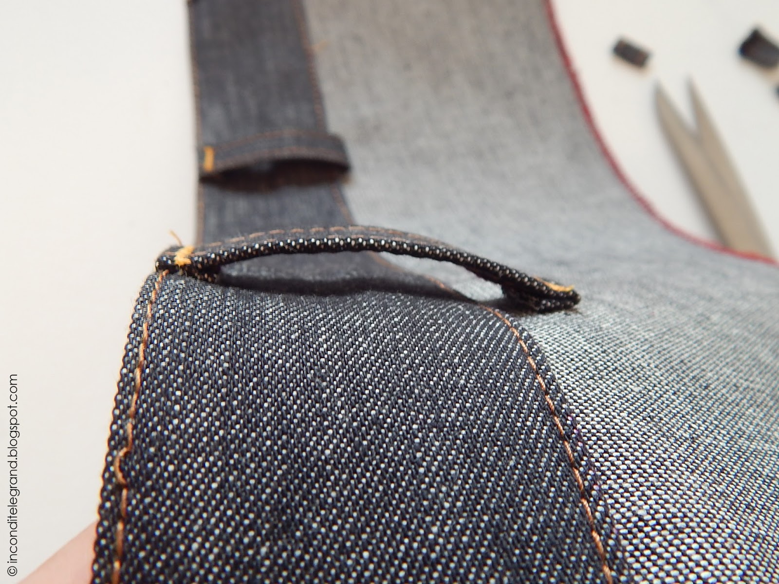 Lockstitch and Two Smoking Needles Sewing Tutorial Attaching belt