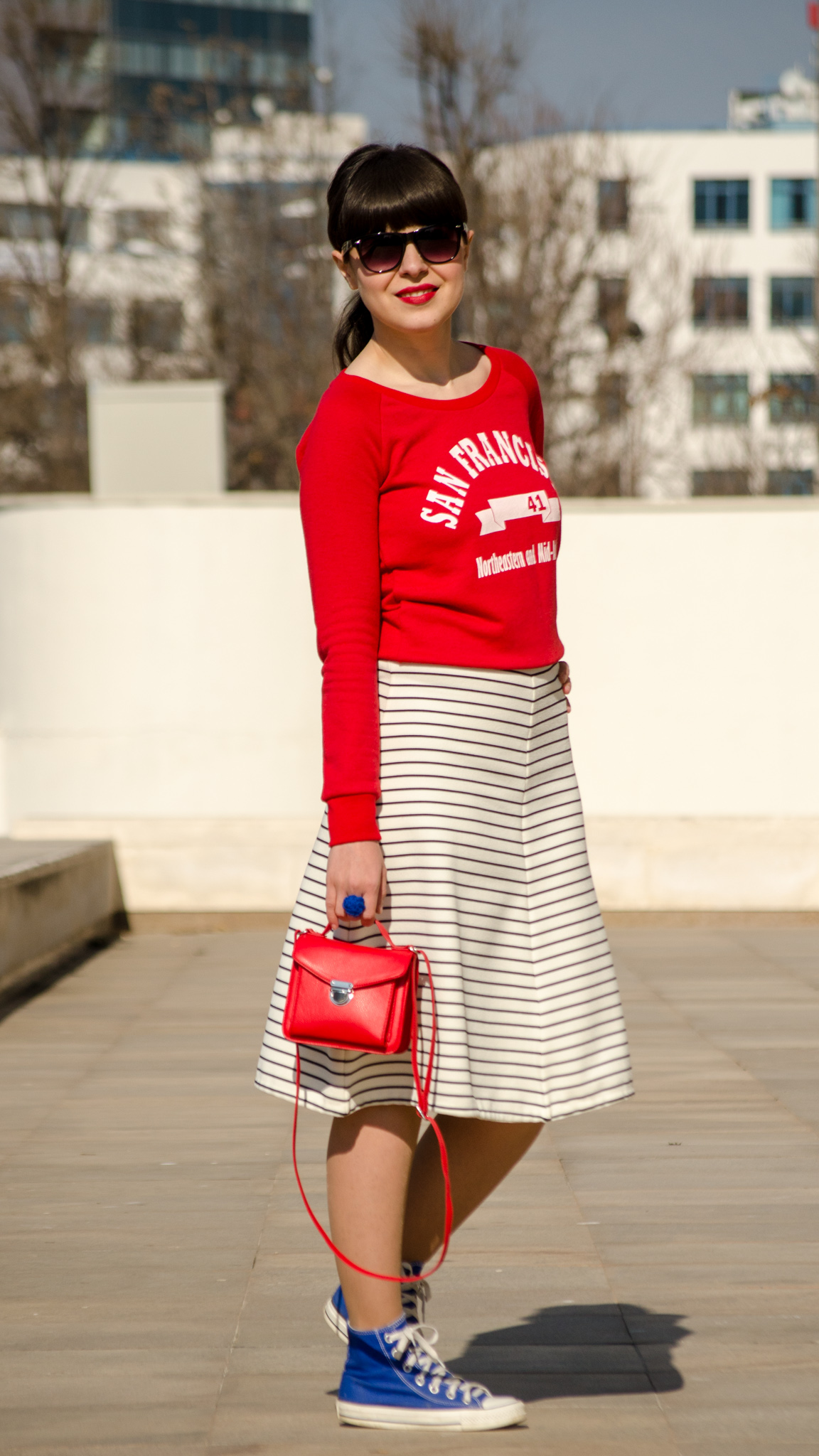 sport red top koton zara striped skirt stripes navy look red bag satchel cobalt blue sneakers converse spring outfit