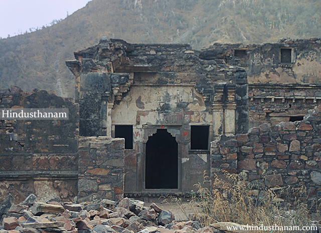 A Ruined Temple inside Bhangarh