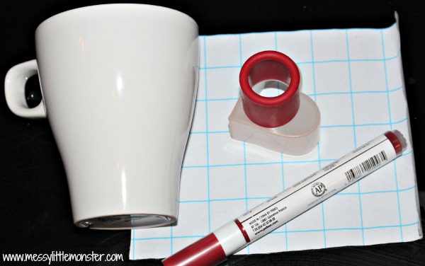 how to make a DIY heart scribble mug