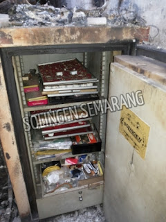 lemari besi kuat, terlindung, aman, brankas kuat, terbukti, teruji