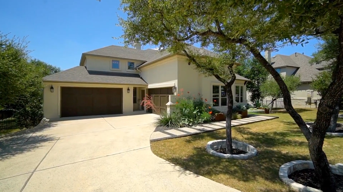 26 Interior Design Photos vs. Rocky Creek Austin Texas Luxury Home Tour