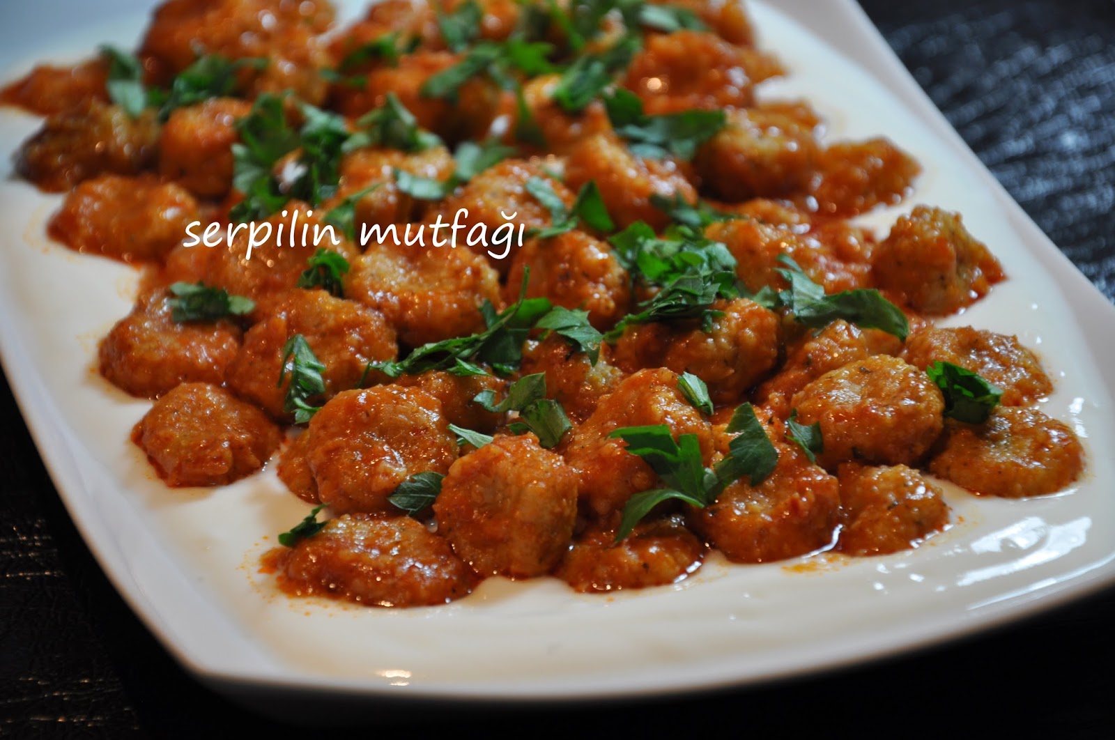 Sarımsaklı Köfte Tarifi Sarımsaklı Köfte Tarifi