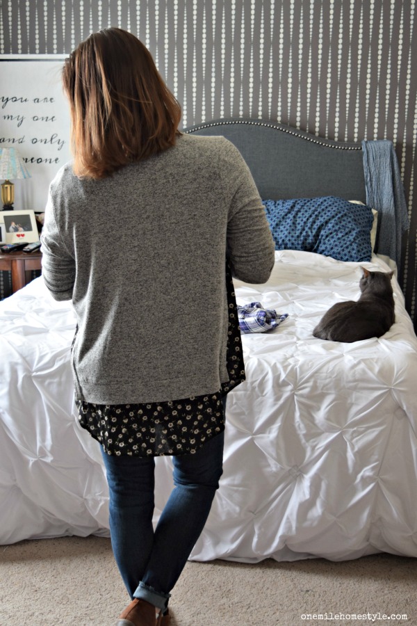 Stitch Fix Review #1 - Gray cardigan with black floral detail, and distressed frayed hem skinny jeans