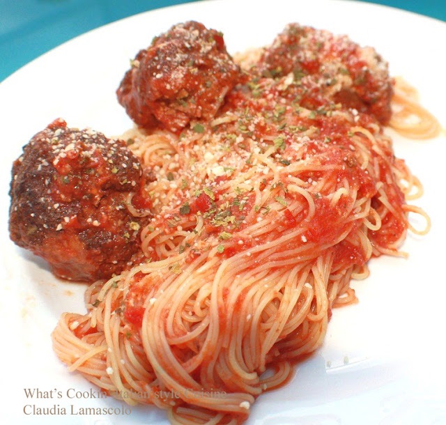 Grandma's Marinara, Spaghetti and Meatballs What's Cookin' Italian