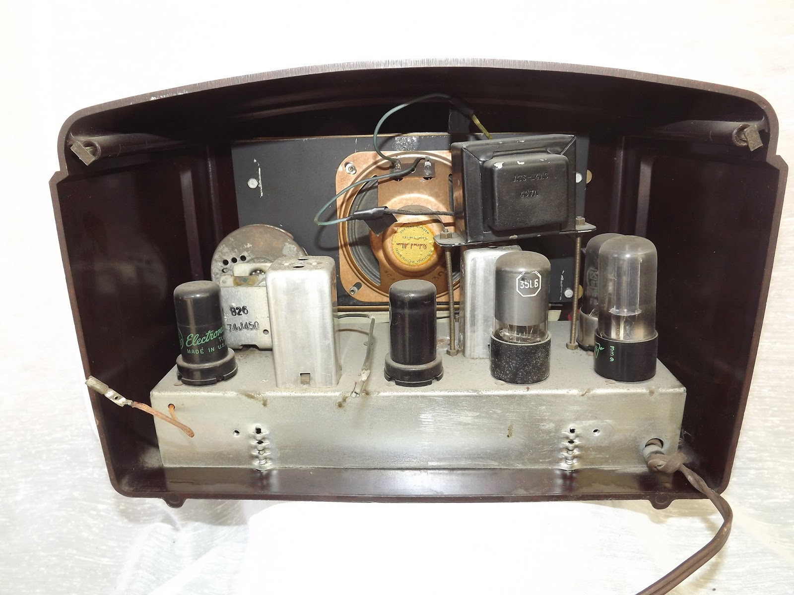 Os rádios do Claudino: Rádio General Electric modelo 115