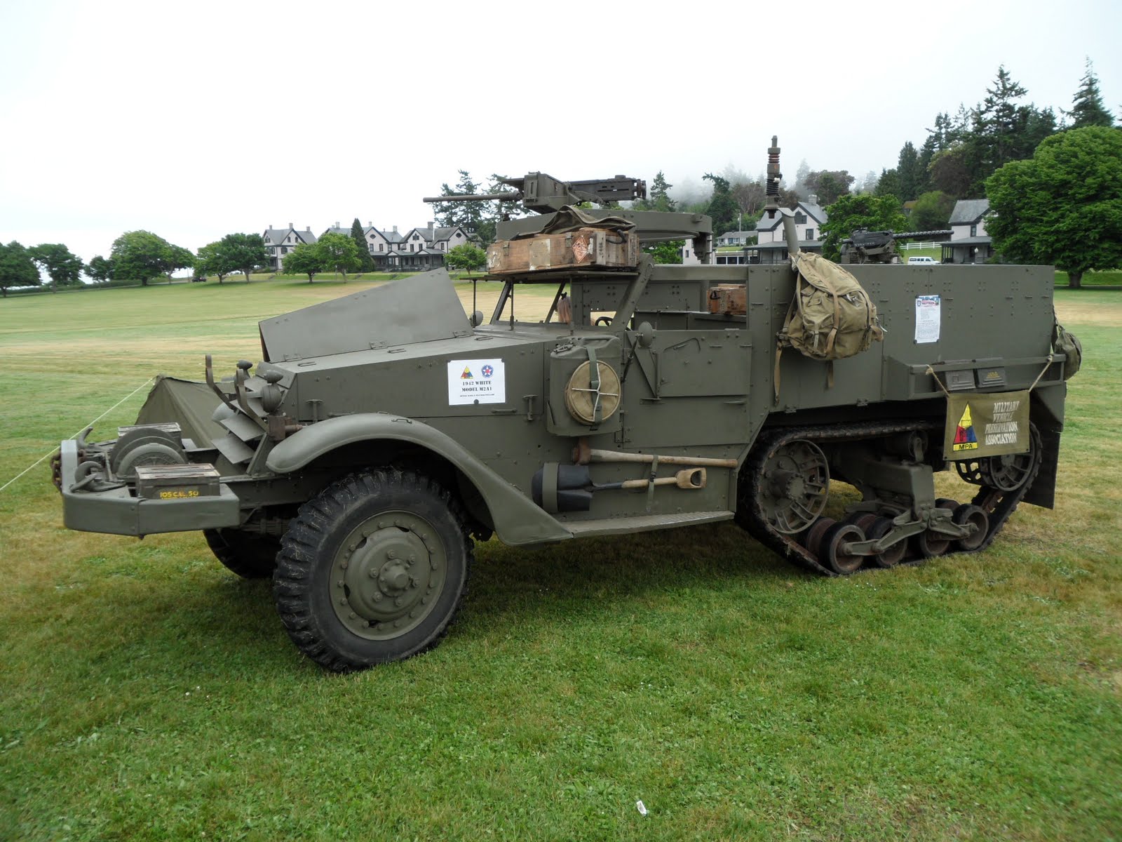 Four Bees Vintage Military Vehicle Show at Fort Worden, June 1719, 2011