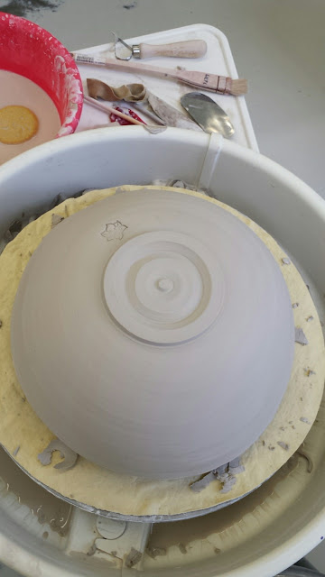 Fancy multi-ring pottery / ceramic foot, by Lily L, in progress.