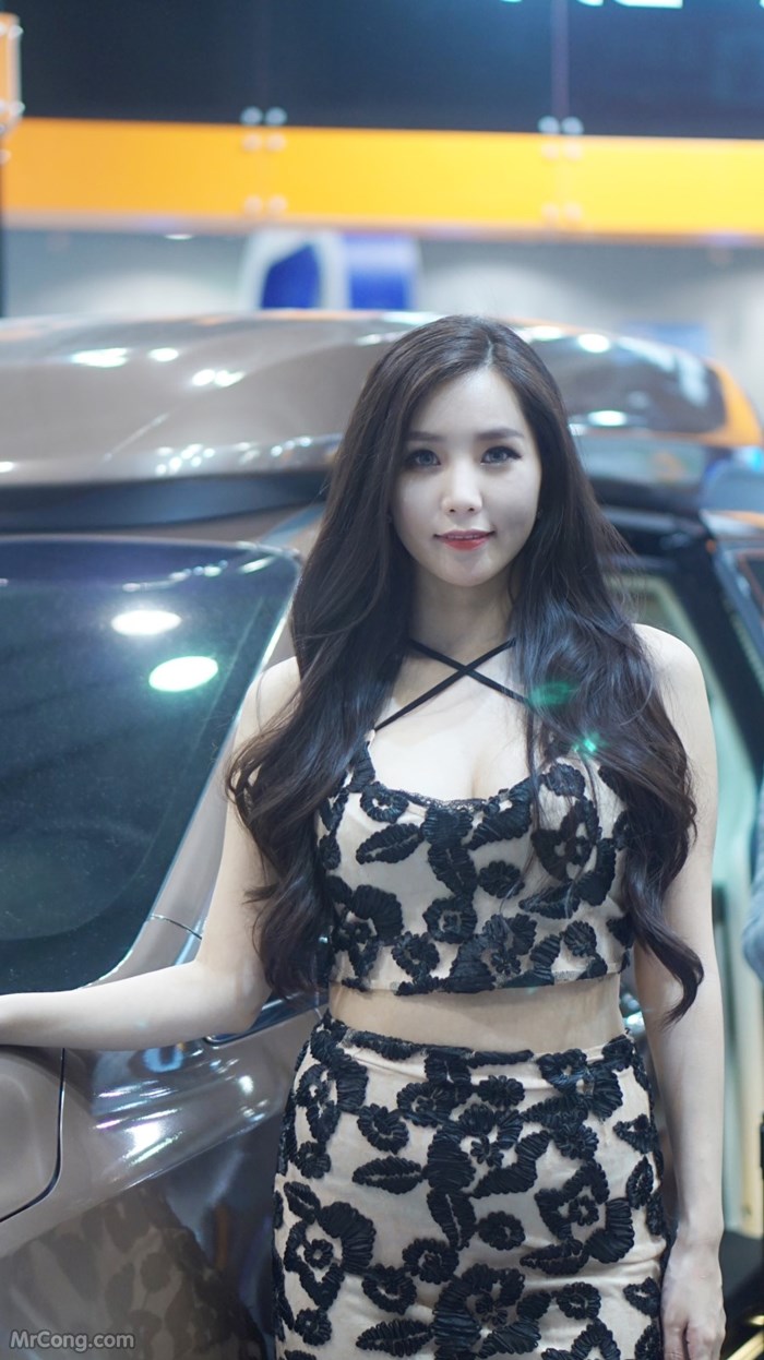 Lee Ji Min Beauty at the Seoul Motor Show 2017 (51 photos)