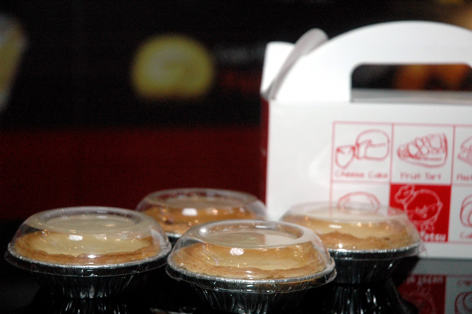 DUDE FOR FOOD Say Cheese Uncle Tetsu's New Signature Cheese Tart and Oreo Cheese Tart