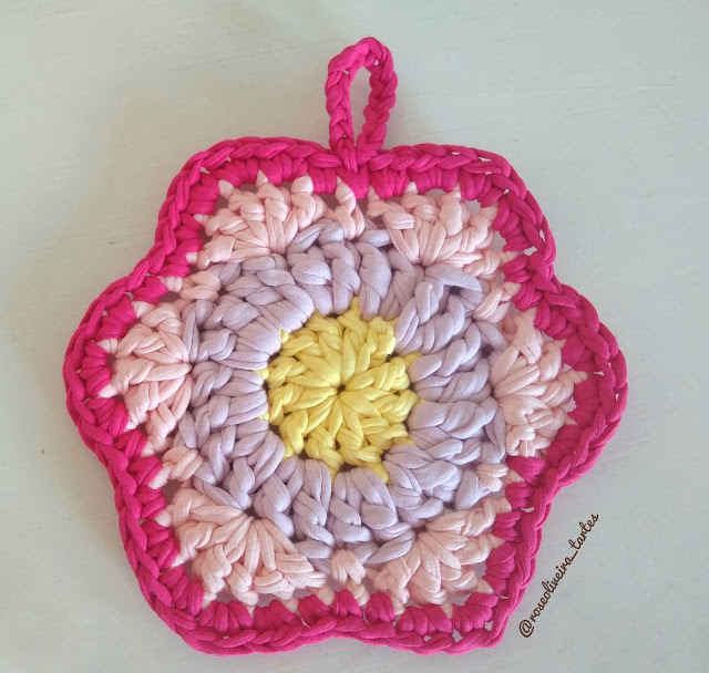 Sustainable Style with Bamboo Shelves + a Touch of Vintage