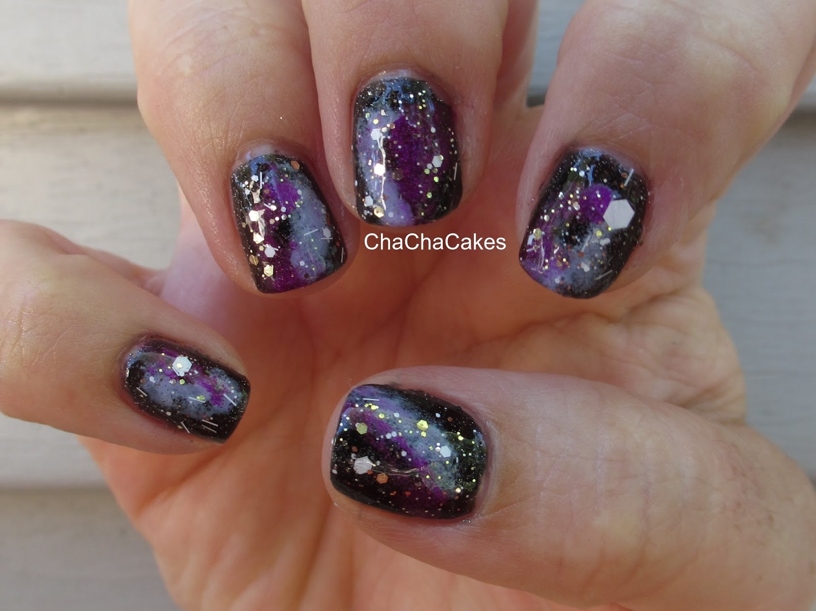 Cha Cha Cakes Nails: Day 19 in the 31 Day Nail Art Challenge