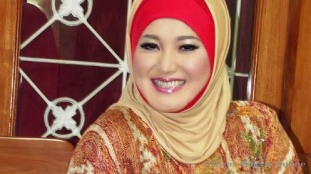 Evie Tamala - Akhir Sebuah Cerita | Download Lagu Gratis MP3