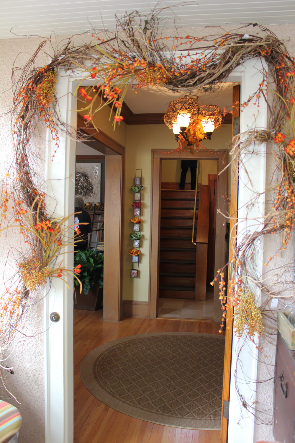 A Visit to the Bachman's 2012 Fall Ideas House... - Itsy ... A Visit to the Bachman's 2012 Fall Ideas House... - Itsy ... on Vine Decor Ideas
id=17871
