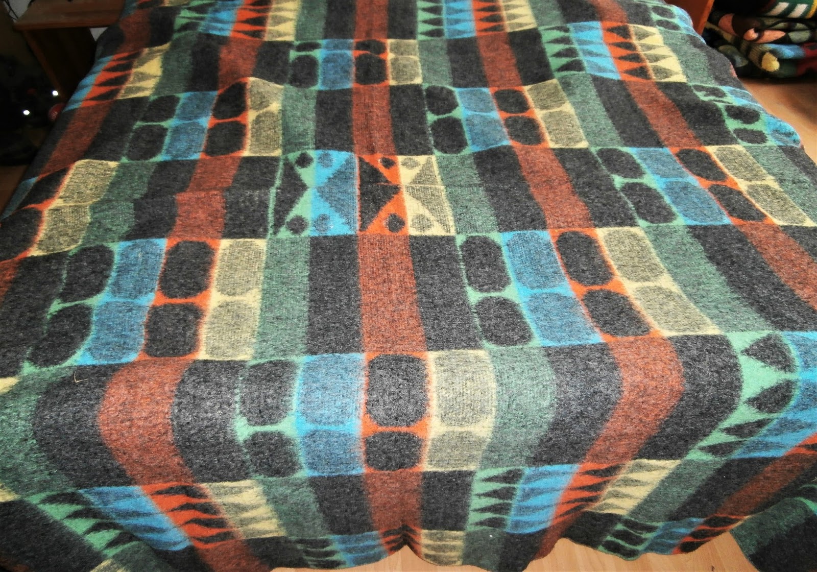 Vintage Retro Blankets Museum Blankets from the '50s, '60s and '70s