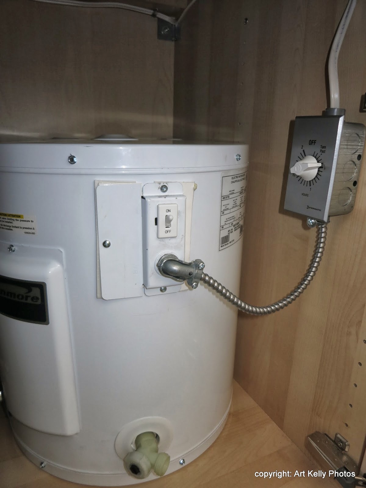 Living Off Grid 45.05 N, 77.85 W OFF GRID ELECTRIC WATER HEATER