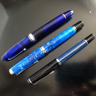 Review of the Pelikan Souveran M805 Vibrant Blue Fountain Pen