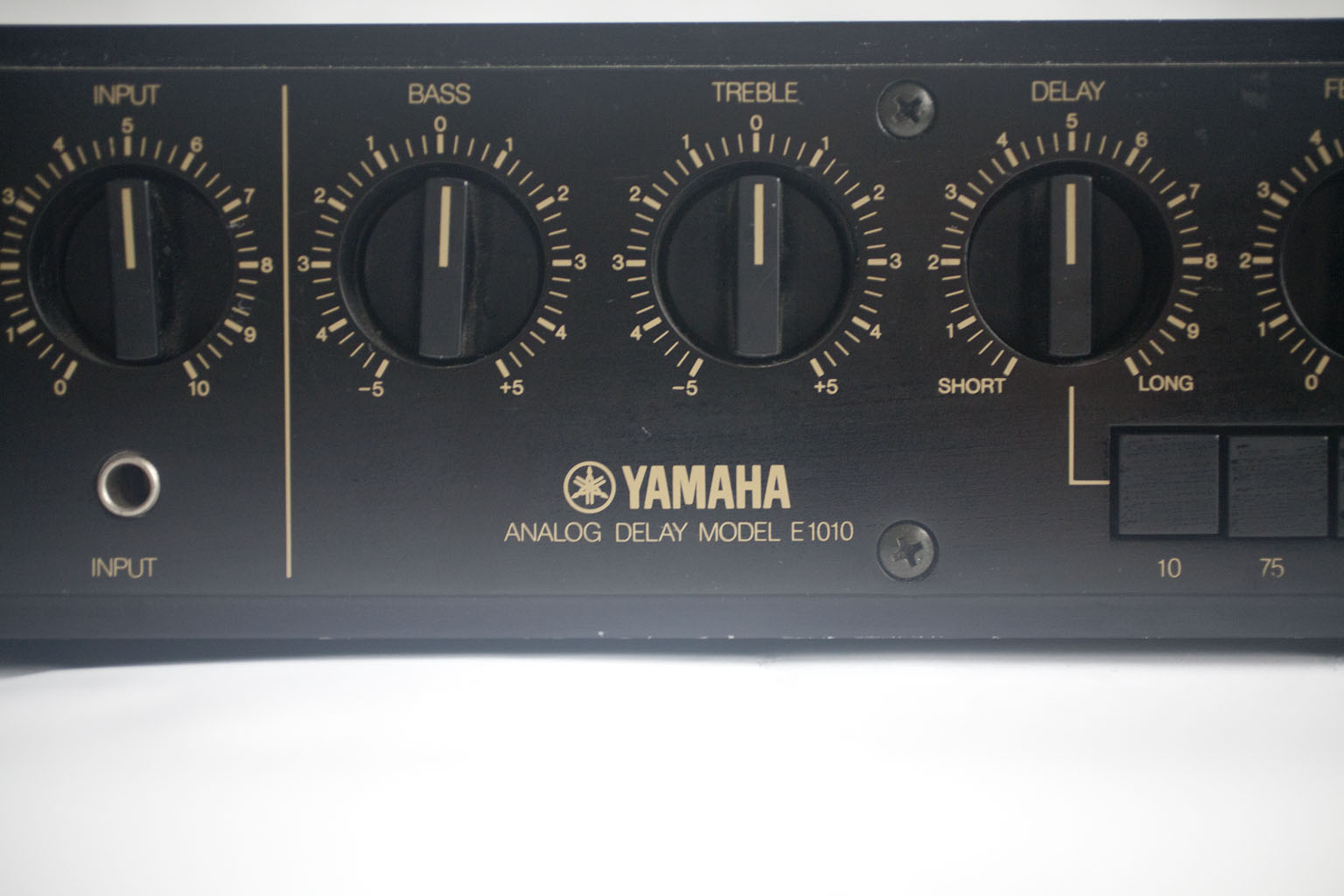 MATRIXSYNTH YAMAHA E1010 vintage analog delay echo chorus flanger
