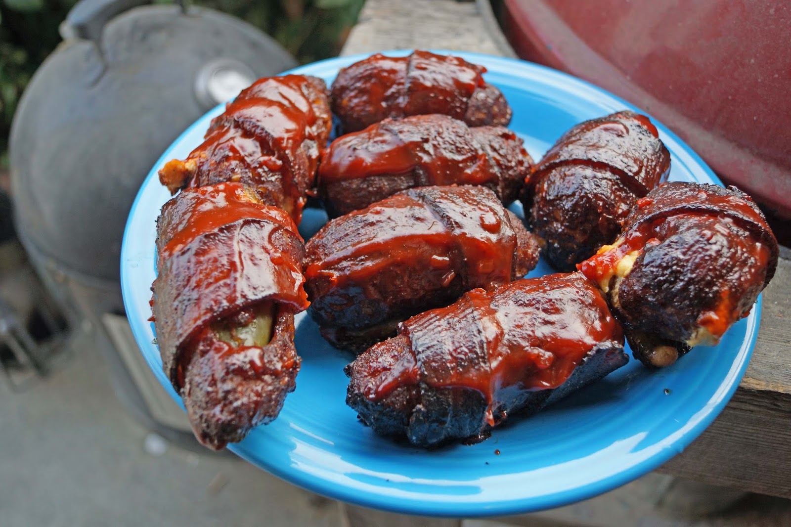 MAD MEAT GENIUS ARMADILLO EGGS