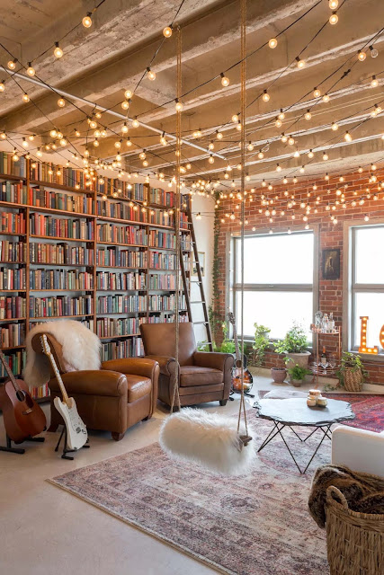 Small book-filled loft in Los Angeles