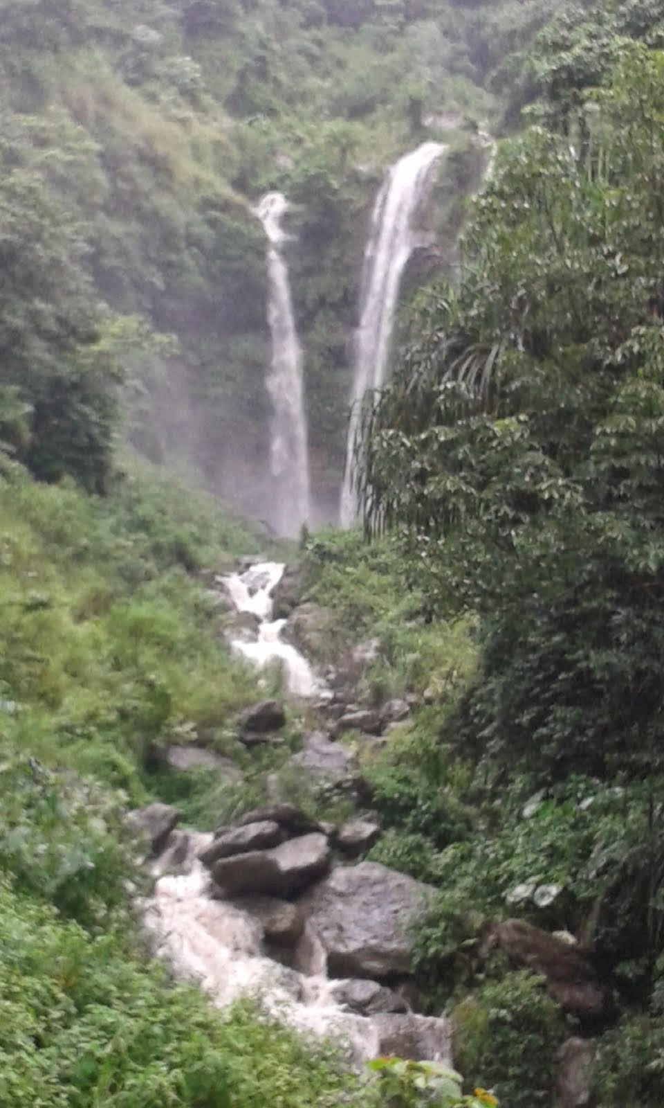 Cascading water, soothing to eyes