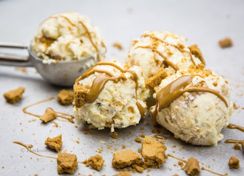 Speculoos Cookie Ice Cream with Speculoos Cookie Butter Swirls