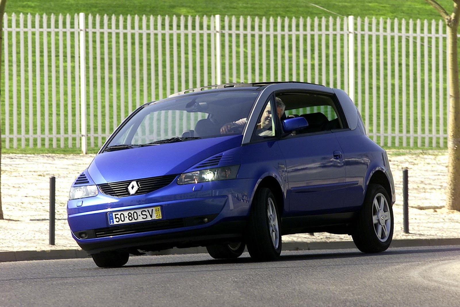 Motor Atual: Nostalgia - Renault Avantime Privilége V6.