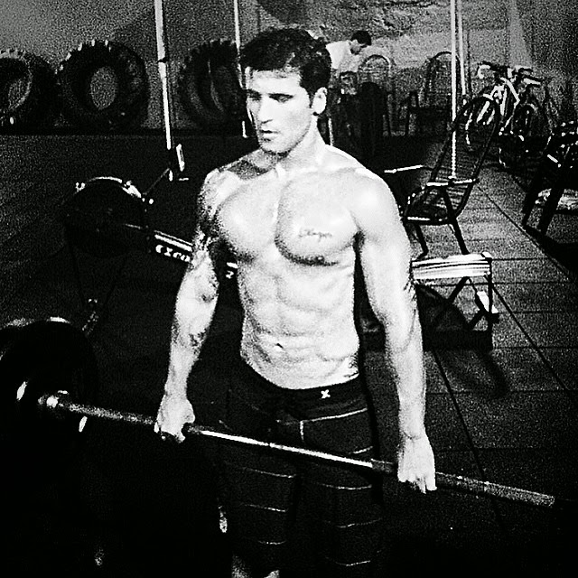 Sem camisa, Bruno Gagliasso posta foto em academia e mostra o corpo sarado. Foto: Arquivo pessoal