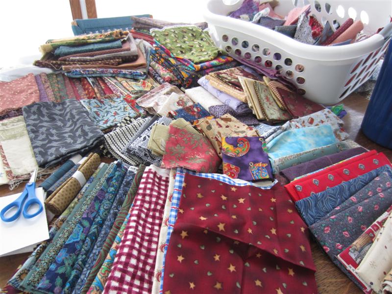 Crafty Sewing & Quilting Fabric Garage Sale Fat Quarters!