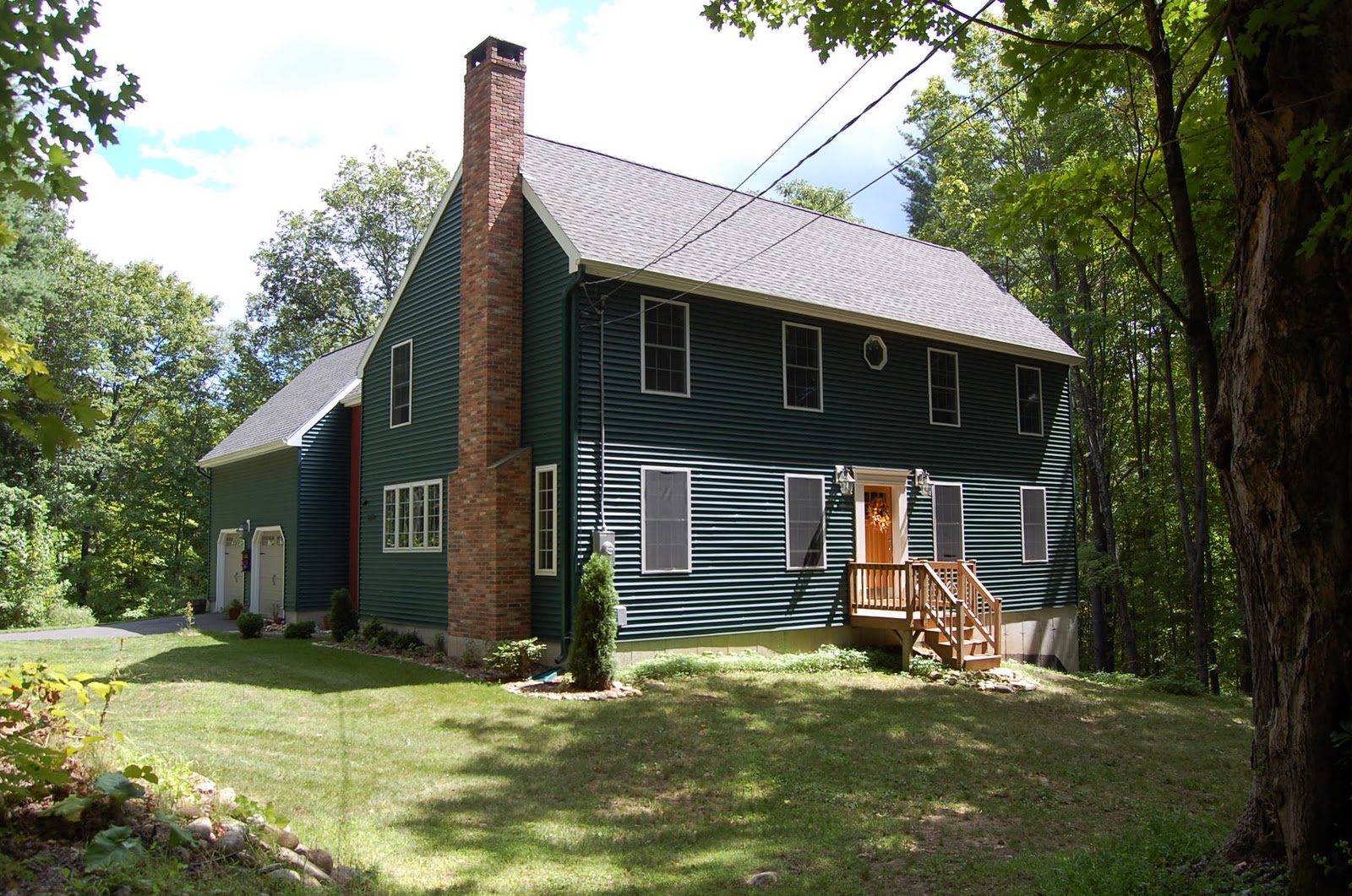 Hartford CT Real Estate for Sale Better Than NEW Colonial in Granby CT