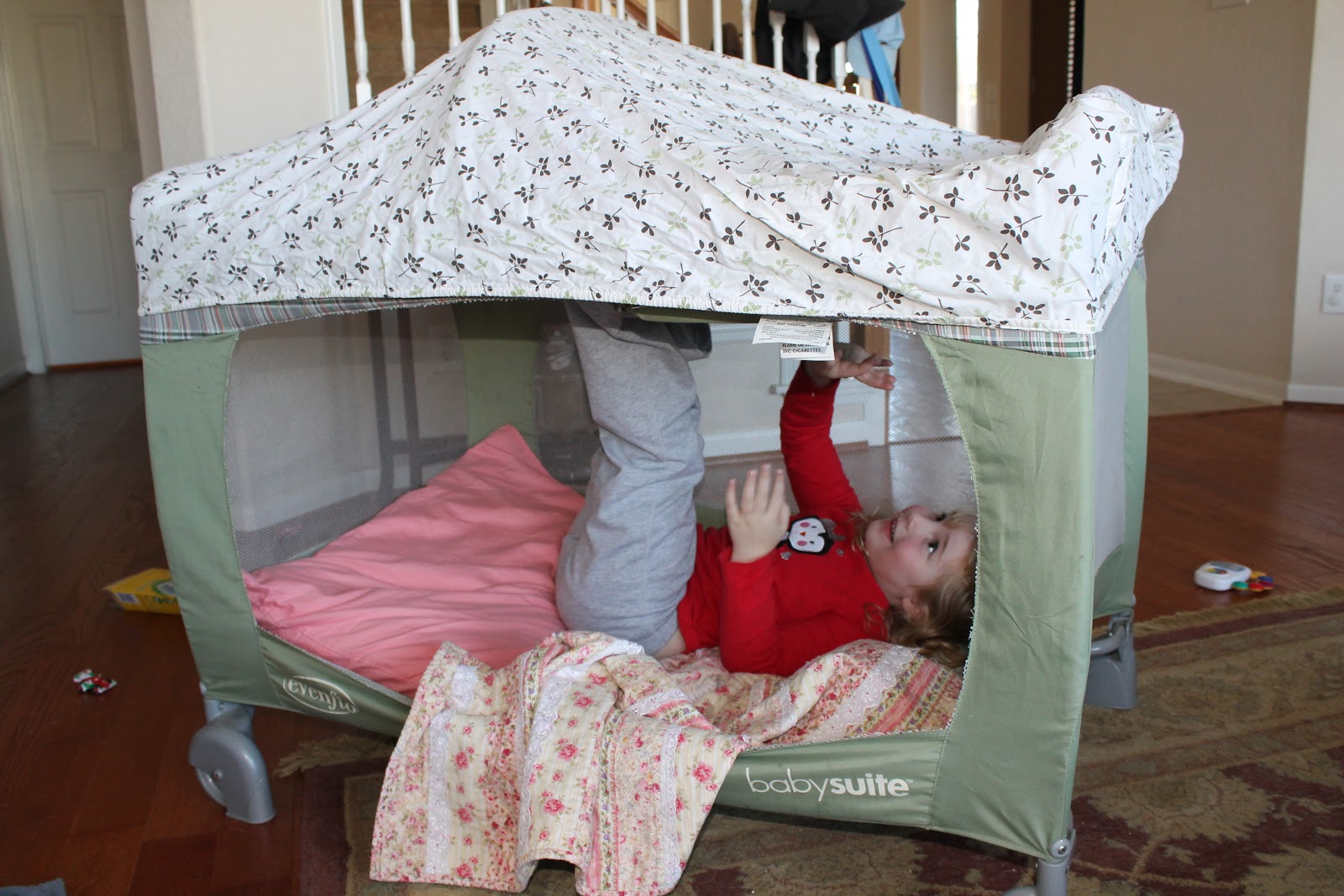 Pins and Needles Tutorial Converting a pack n play into a play tent