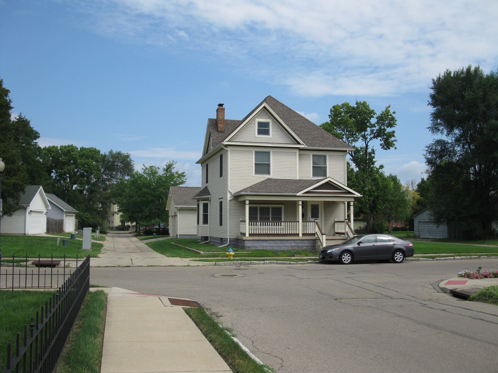 Getting the story Wright Hawthorn Street, Dayton, Ohio Neighborhood