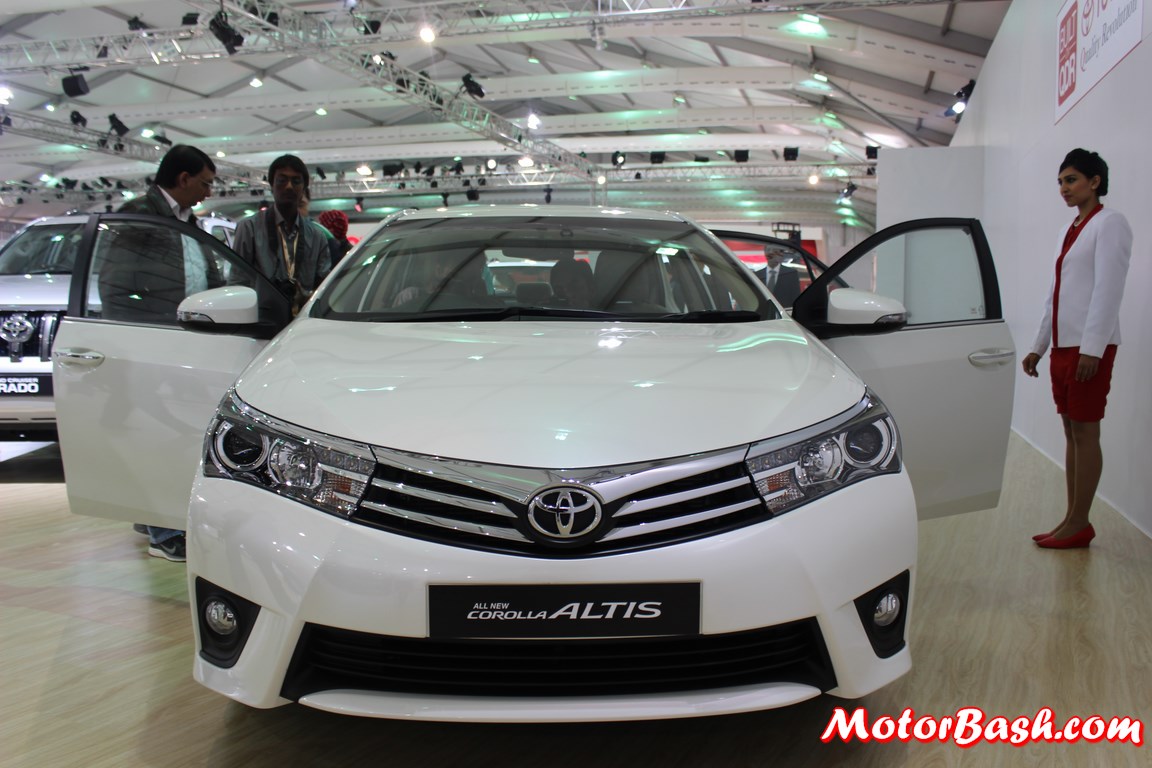 Harga Baru Mobil Sedan Toyota Corolla Altis Majalengka Agustus