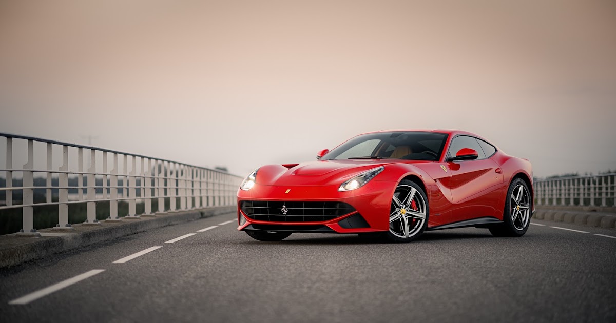 Ferrari f12 Berlinetta ночь