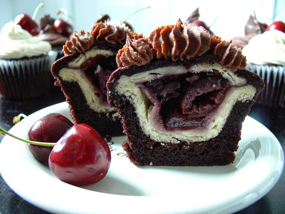 Love Pie. Love Cake. PIECAKEN. 'CUPPAKEN' Miniature PIECAKENs with