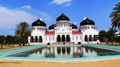 Masjid sebagai budaya peninggala bercorak Islam - berbagaireviews.com