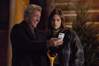 Mel Gibson and Alessandra Ambrosio in Daddy's Home 2 (4)