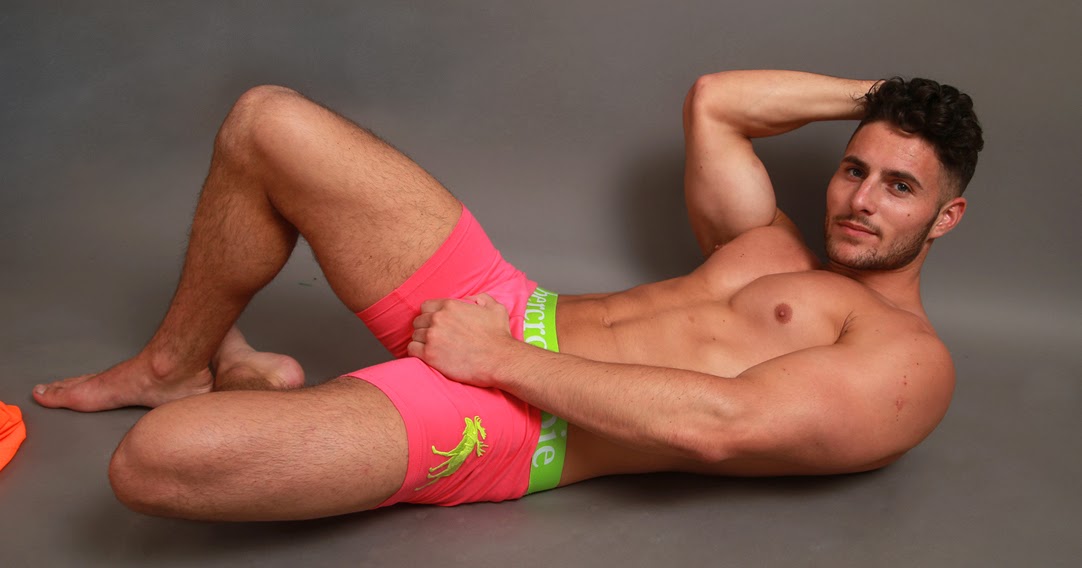 Jamie moore naked, londe nude jungle