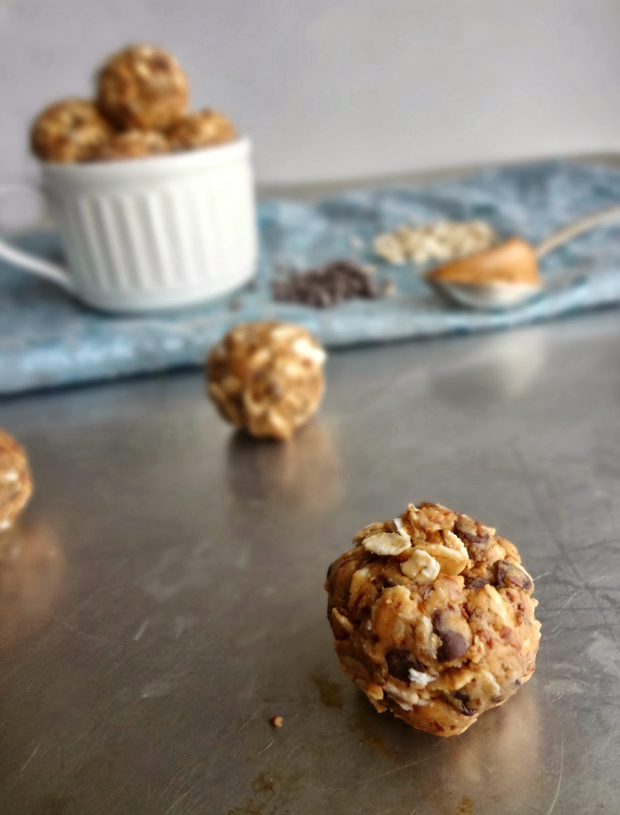 The Cooking Actress Peanut Butter Oat Balls
