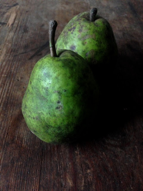 KAMAU: Birnentarte mit Weißwein