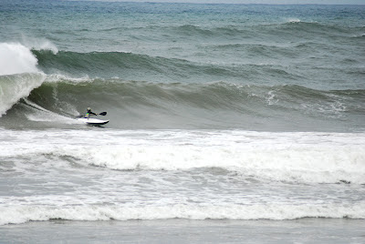 kayak surf que es descripción definición surfear olas mar