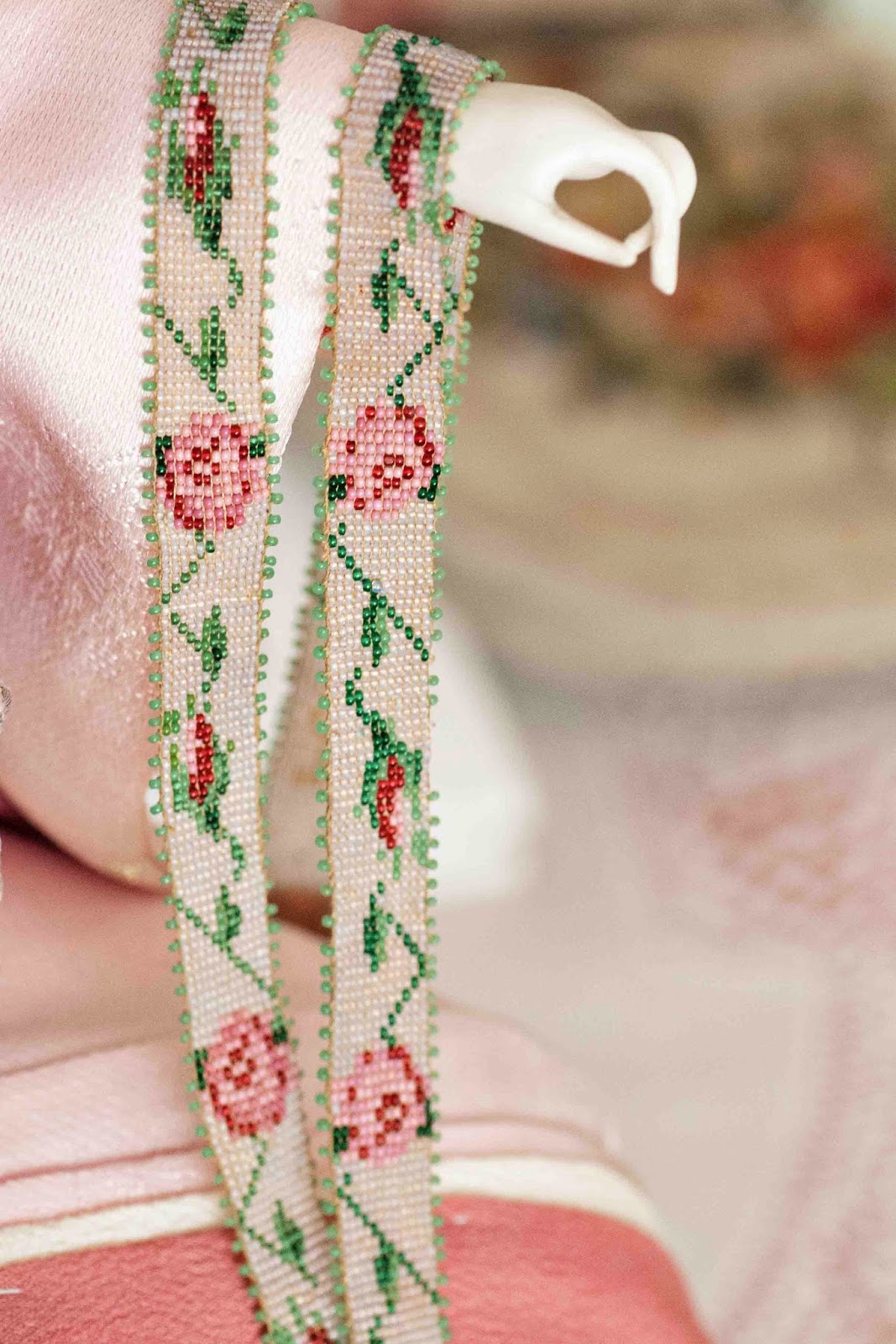 Plays With Needles Bead Chains of the 1830s